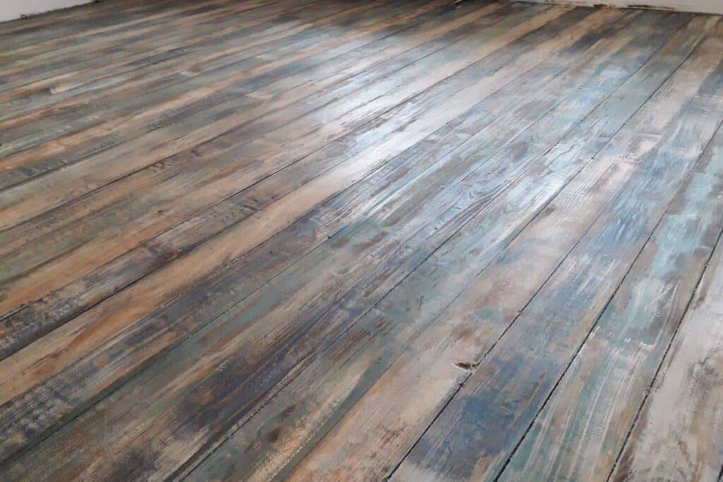 Renowacja starej podłogi drewnianej, czyli jak podarowałam deskom drugie życie