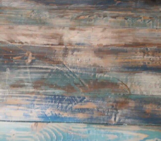 Renowacja starej podłogi drewnianej