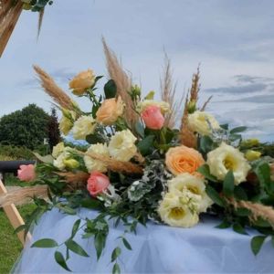 Dekoracja kwiatowa ślubna