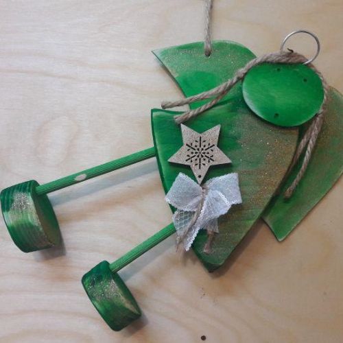 Aniołek Dmuchawiec – radosna figurka drewniana