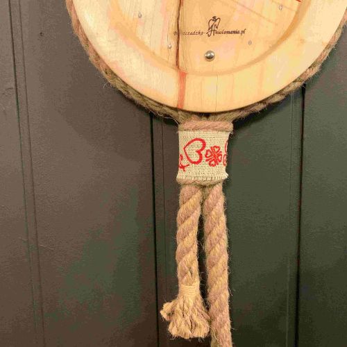 Zegar z klonu jesionolistnego