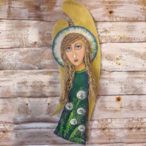 Alty do obrazków Bieszczadzka Aniołomania Niestandardowy Gem Alty do obrazków Bieszczadzka Aniołomania pisze Oto przygotowany tekst alternatywny dla Twojego produktu: Drewniana figurka anioł z dmuchawcami, ręcznie robiony prezent, malowana postać z długimi włosami i złotymi skrzydłami.