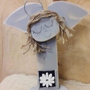 Ręcznie robiony niebieski anioł wrzosowy z drewna, figurka Śpiący Strażnik Dobrych Snów.