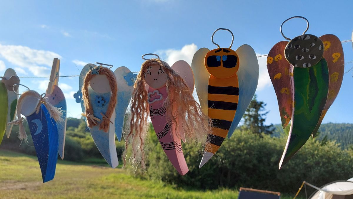 20 lat minęło Historia Bieszczadzkiej Aniołomanii. Anioły na sznurku